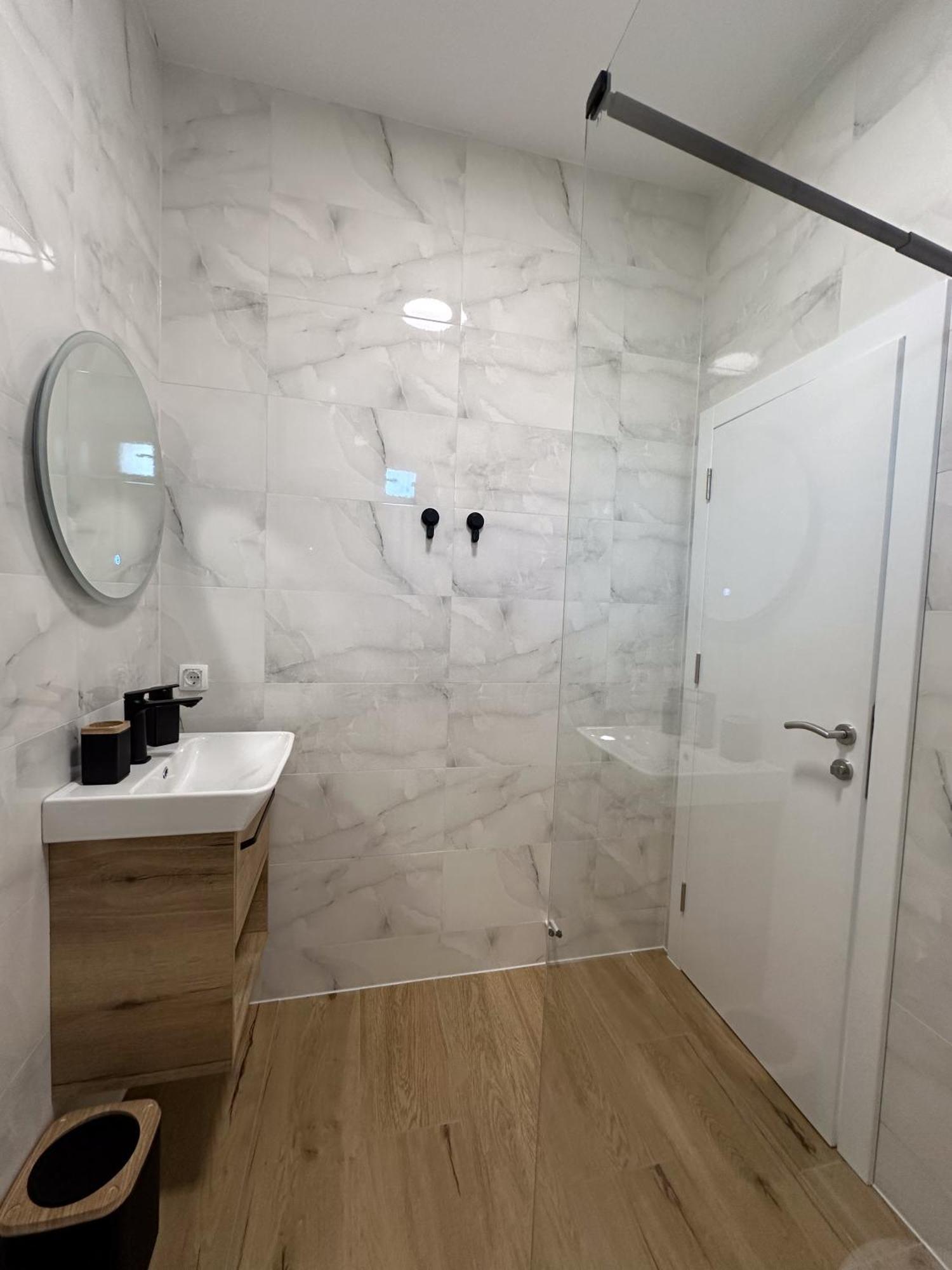 Studio Apartmani Izvor Благай Екстериор снимка