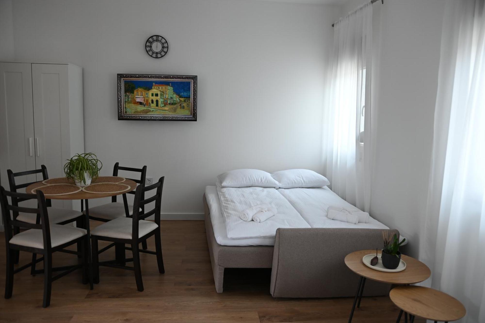 Studio Apartmani Izvor Благай Екстериор снимка