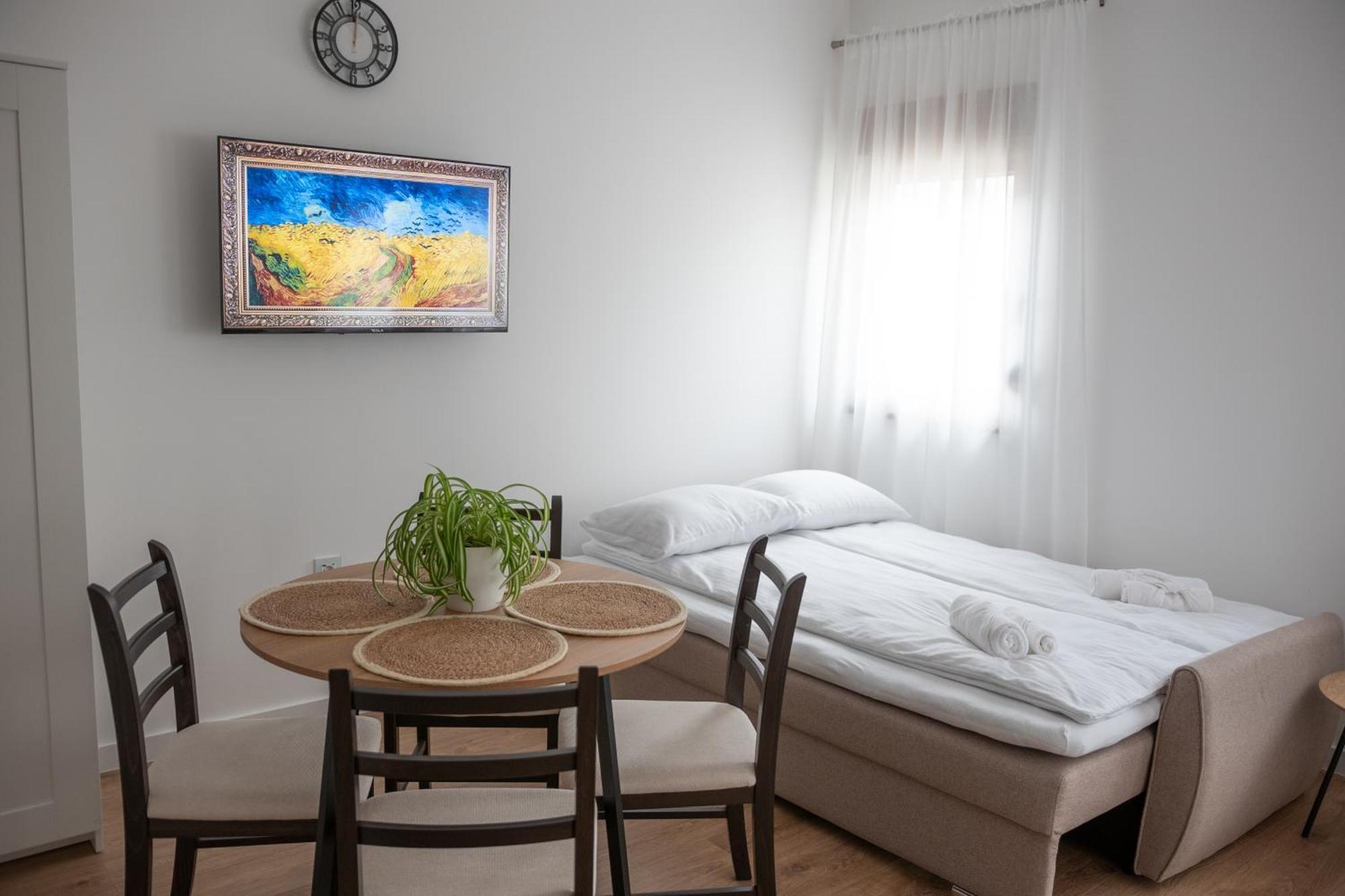 Studio Apartmani Izvor Благай Екстериор снимка