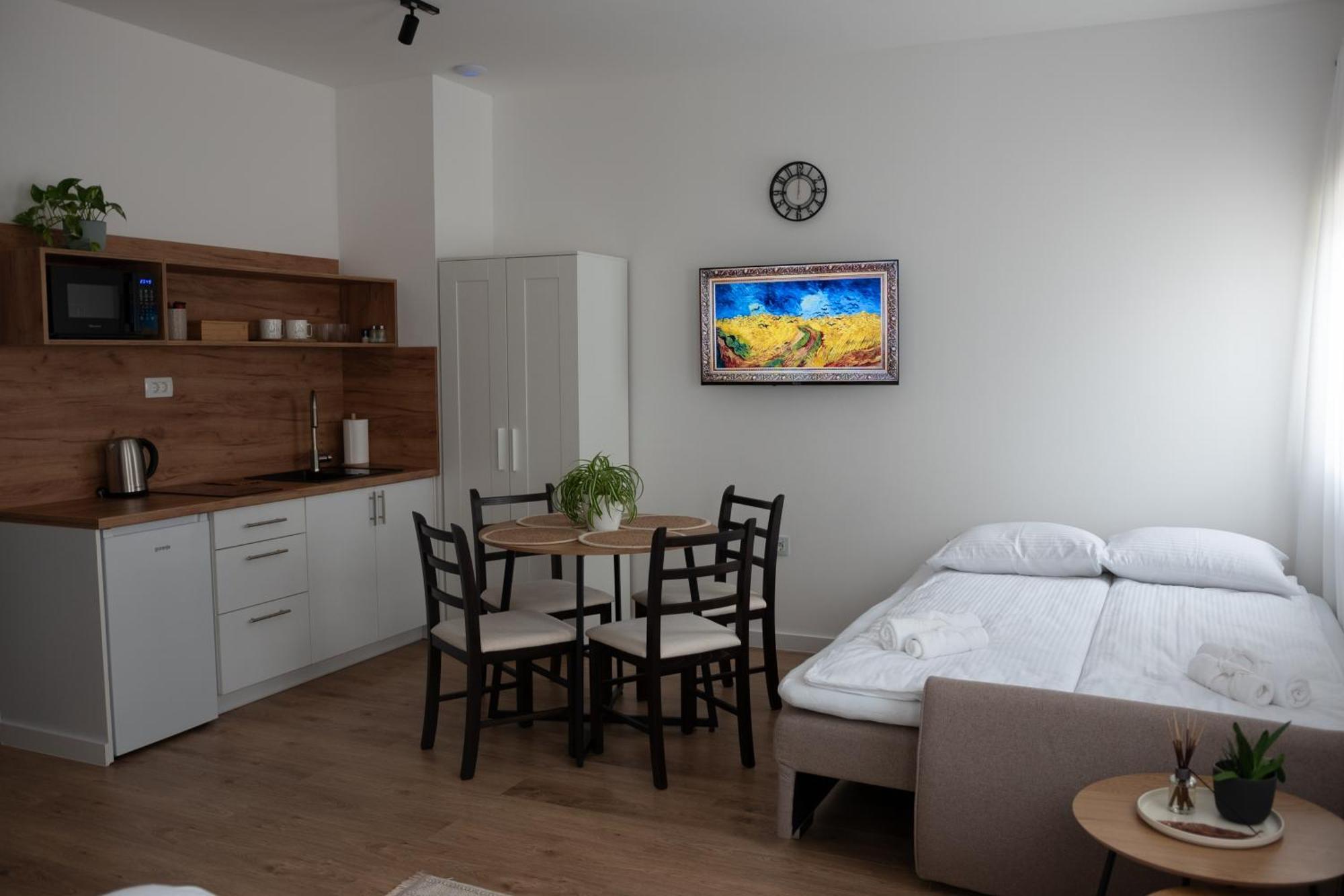 Studio Apartmani Izvor Благай Екстериор снимка
